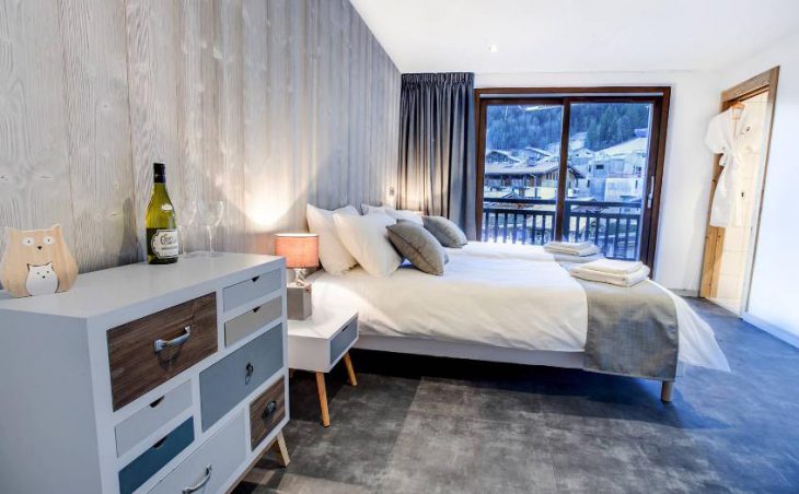 Chalet Hibou, Morzine, Twin Bedroom